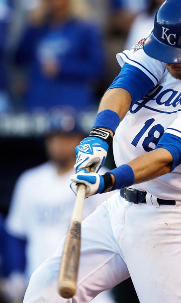 Happy flight! Royals rally to beat Astros, even series heading to Houston